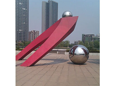 不(bù)鏽鋼雕塑