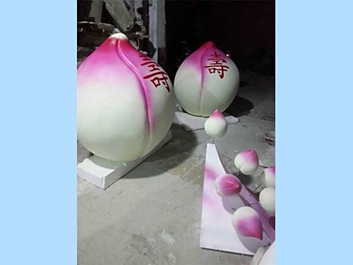 卡通(tōng)泡沫雕塑