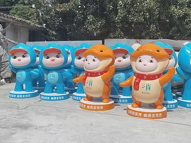卡通(tōng)雕塑