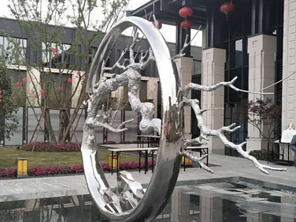 酒店(diàn)雕塑